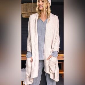 Barefoot Dreams Ribbed Shawl with Pockets in Tan one size